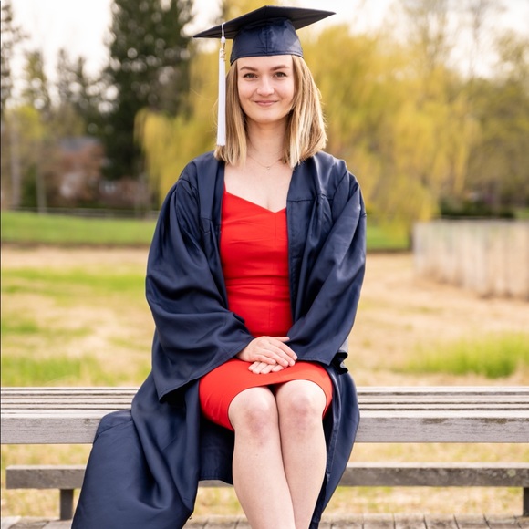 Meet your Posher, Ashlyn - Picture 2 of 3